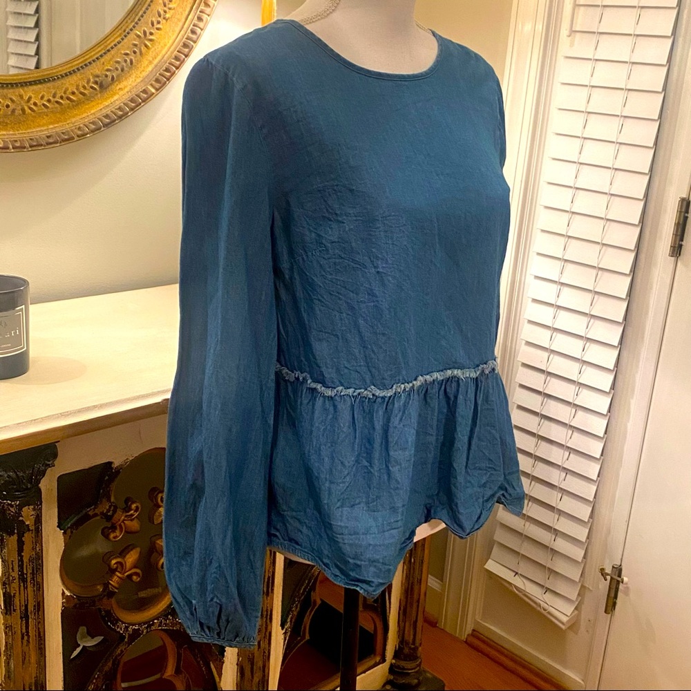 Universal Thread Blue Chambray Ruffle Peplum Top … - image 2